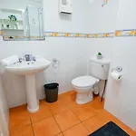 123 - Stylish 2-bed